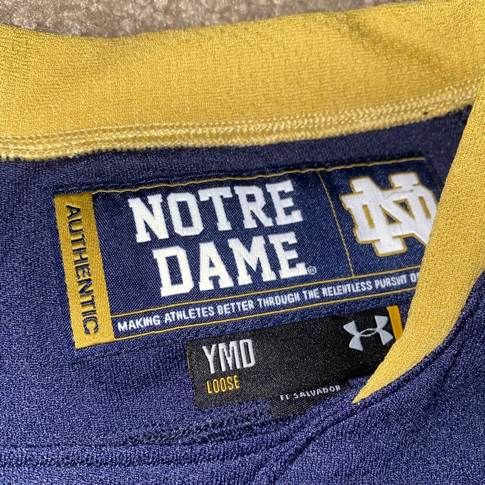 Notre dame youth medium hockey jersey - Picture 2 of 2
